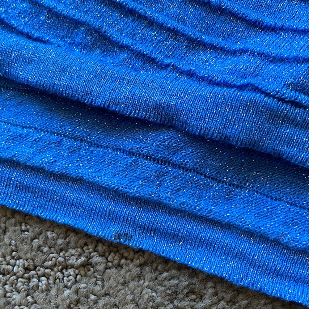Saks Fifth Avenue made in Italy gorgeous metallic blue wool tank & cardigan set - Picture 8 of 10